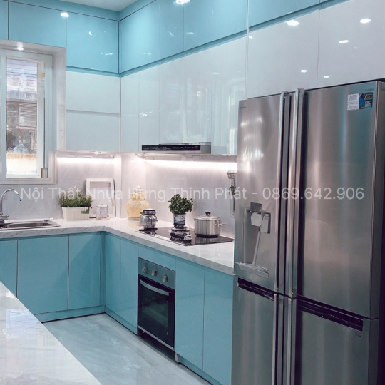 Thi Công Tủ Bếp Nhựa Trọn Gói Tại TPHCM – Bảo Hành 5–10 Năm, Giá Xưởng