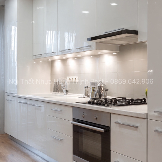 Thi Công Tủ Bếp Nhựa Trọn Gói Tại TPHCM – Bảo Hành 5–10 Năm, Giá Xưởng