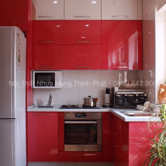 Tủ bếp nhựa Vincoplast chữ U sang trọng – Thiết kế trọn gói bởi Hưng Thịnh Phát